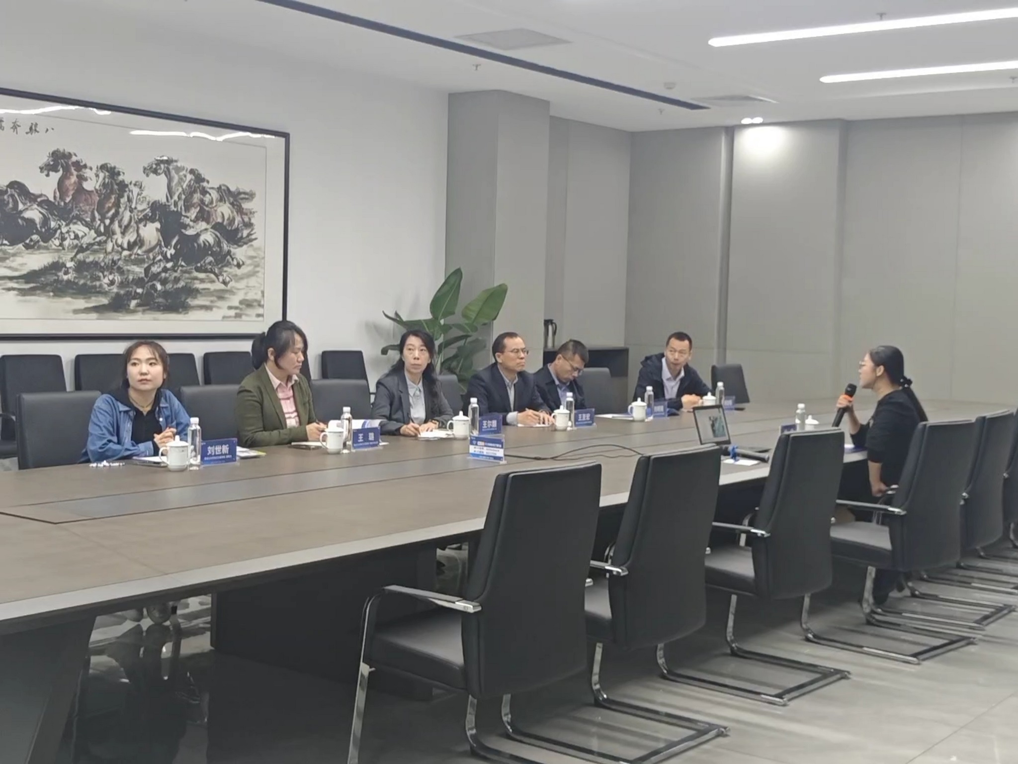 176354108710669792B8.jpg attach_-8029890974441583578.jpg